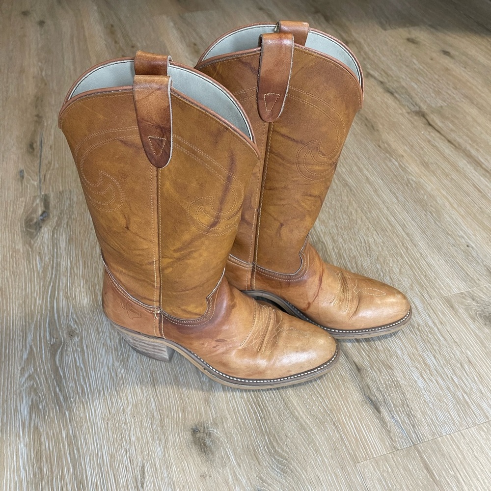 Tan Leather Cowgirl Boots
